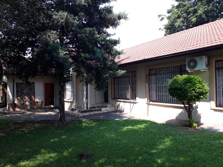 3 Bedroom Property for Sale in Geelhoutpark North West